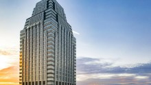 Safeway No Longer Accepts VGCs, JW Marriott Hotel Xi’an, AA Passenger Urinates on Another
